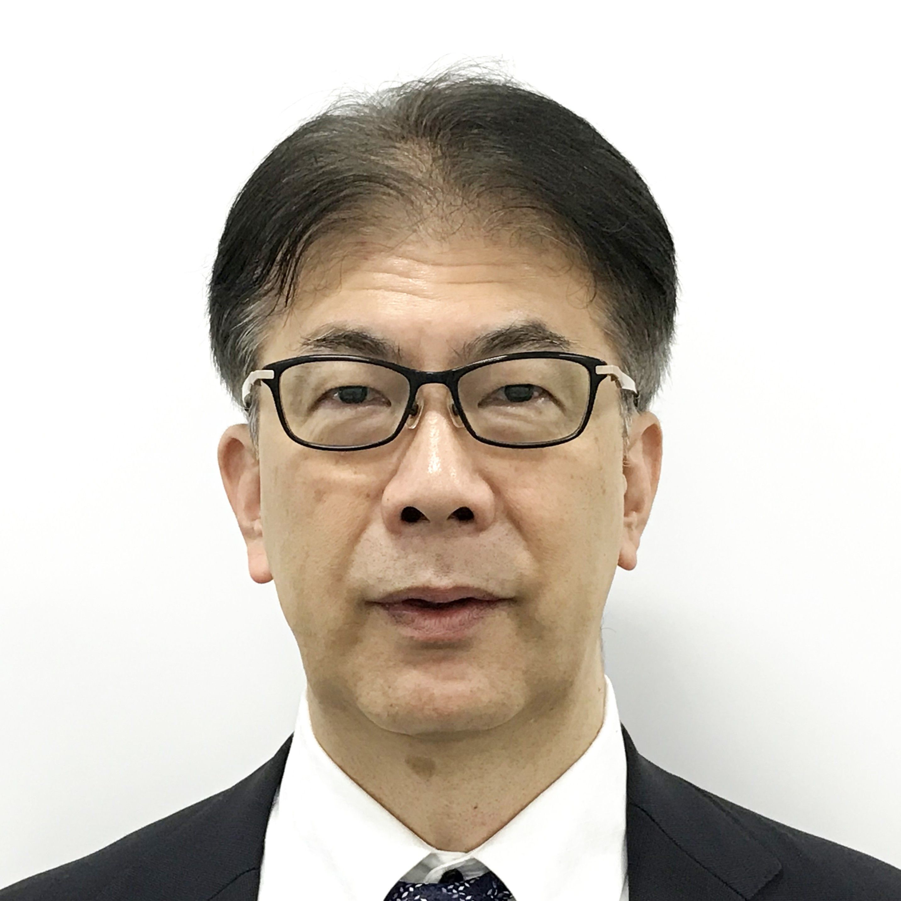 山本 晋 氏
